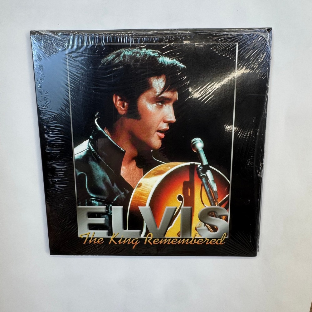 Elvis The King Remembered Hardcover Book with CD SEALED - Picture 3 of 12